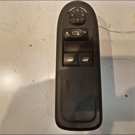 Commande lève-glace porte avant gauche occasion PEUGEOT 308 I 649024