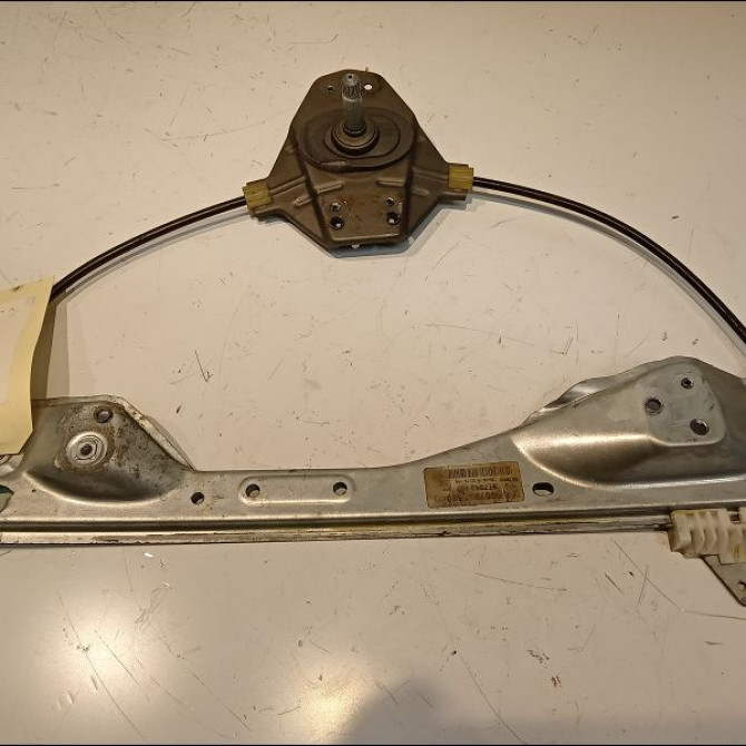 Mecanisme leve-glace arrière droit occasion PEUGEOT 308 I 9224E1 1