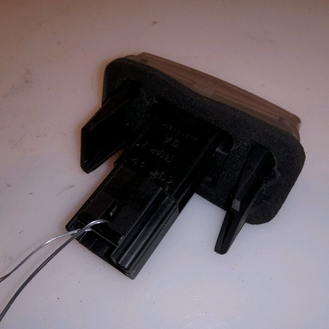 Eclaireur plaque de police g occasion CITROEN C3 I Phase 2 10-2005->12-2010 1.4 HDi 70ch 2