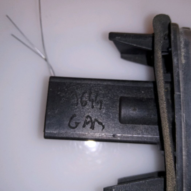 Eclaireur plaque de police g occasion CITROEN C3 I Phase 2 10-2005->12-2010 1.4 HDi 70ch 3