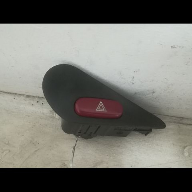 Bouton de warning occasion PEUGEOT 406 Phase 2 04-1999->04-2004 2.0 HDI 110ch 6552ZQ 1