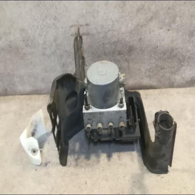 Unité hydraulique ABS occasion PEUGEOT 307 Phase 1 04-2001->06-2005 2.0 HDI 90ch 4541T4 1