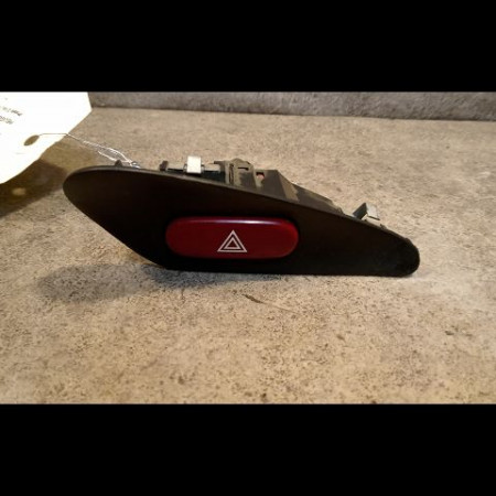 Bouton de warning occasion PEUGEOT 406 Phase 2 04-1999->04-2004 2.0 HDI 90ch 6552ZQ