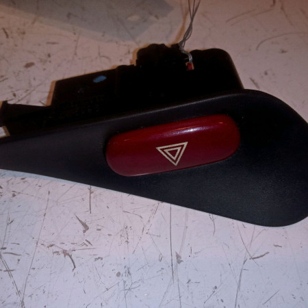 Bouton de warning occasion PEUGEOT 406 Phase 2 04-1999->04-2004 2.0 HDI 90ch 6552ZQ