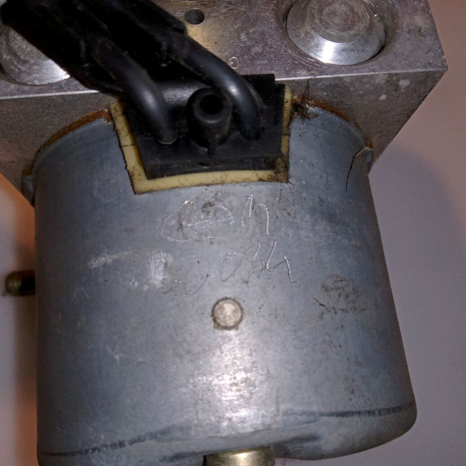 Unité hydraulique ABS occasion PEUGEOT 406 Phase 2 04-1999->04-2004 1.8i 16v 112ch 4541W0 4