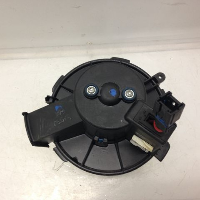 Ventilateur de chauffage occasion PEUGEOT 307 Phase 1 04-2001->06-2005 1.4 HDI 6441T8 2