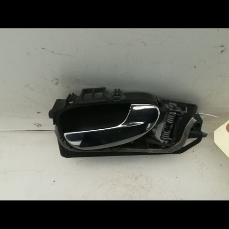 Poignee int porte avd occasion PEUGEOT 307 Phase 1 04-2001->06-2005 1.4 HDI 8v 70ch 9143F5