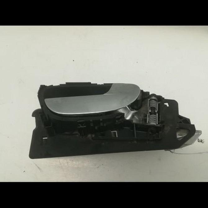 Poignee int porte avd occasion PEUGEOT 307 Phase 1 04-2001->06-2005 2.0 HDI 90ch 9143F5 1