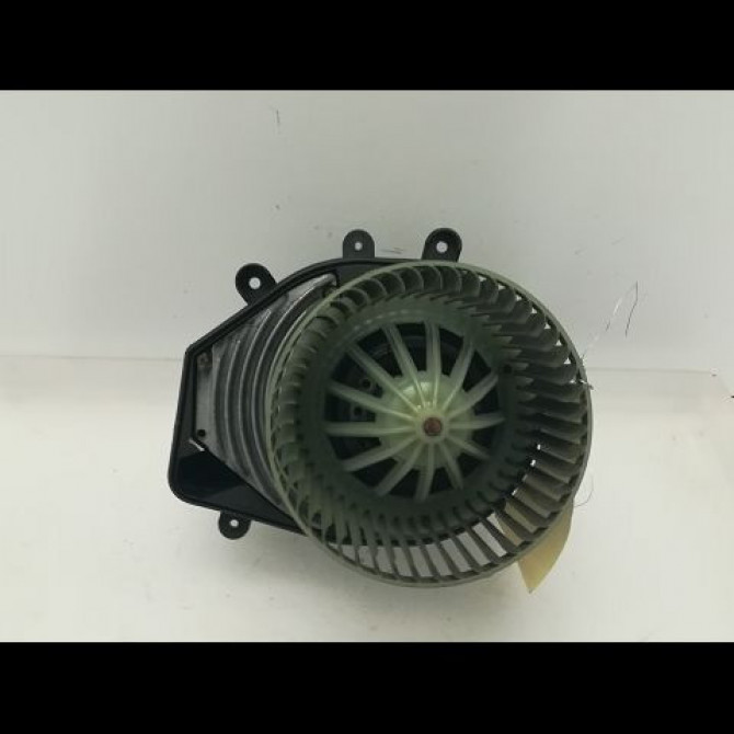 Ventilateur de chauffage occasion VOLKSWAGEN PASSAT IV Phase 2 10-2000->03-2005 1.9 TDI 130ch 8D1820021C 1