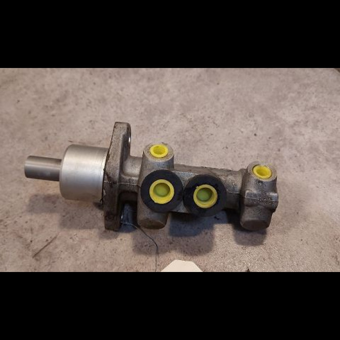 Maitre cylindre occasion RENAULT CLIO II Phase 2 06-2001->07-2006 1.2 16v 7701205742 2