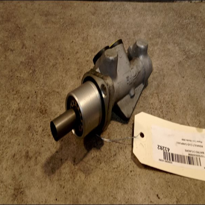 Maitre cylindre occasion RENAULT CLIO CAMPUS II Phase 1 07-2006->07-2009 1.2i 7701205742 2