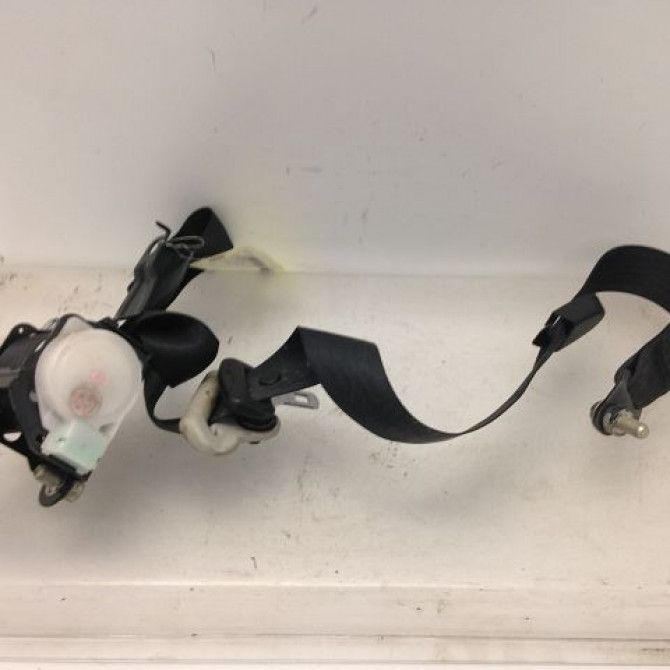 Ceinture avant droite occasion MAZDA MAZDA 2 I Phase 1 03-2003->09-2007 1.4 MZ-CD D65157L30F01 1