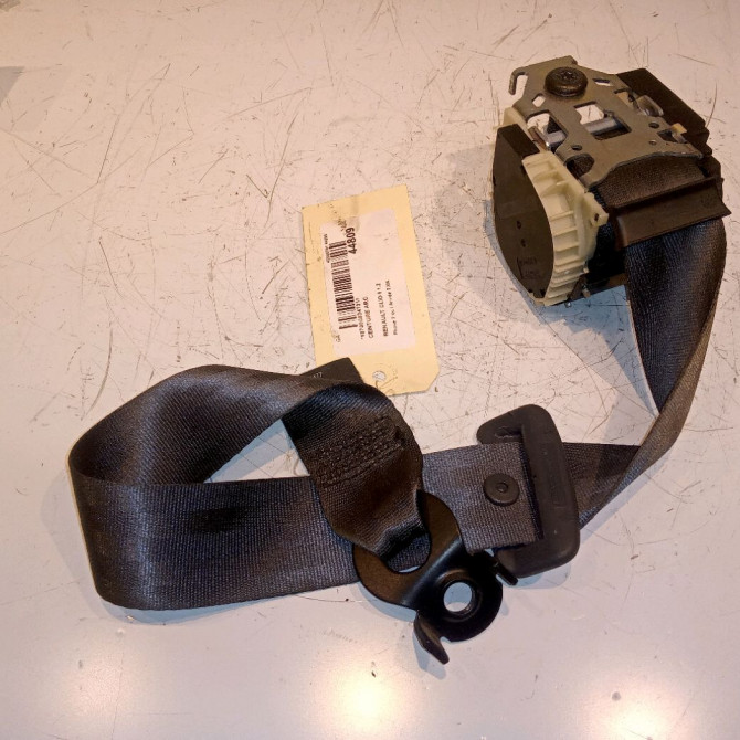 Ceinture arrière gauche occasion RENAULT CLIO II Phase 2 06-2001->07-2006 1.2 8200282145 1