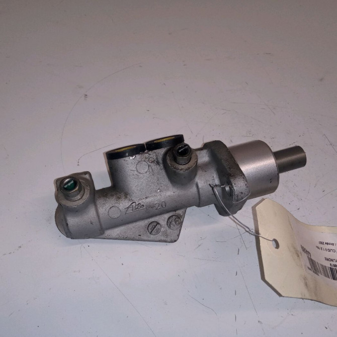 Maitre cylindre occasion RENAULT CLIO II Phase 2 06-2001->07-2006 1.2 16v 7701205742 2