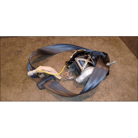 Ceinture arrière gauche occasion RENAULT CLIO III Phase 1 09-2005->03-2009 1.4i 16v 100ch 8200683950