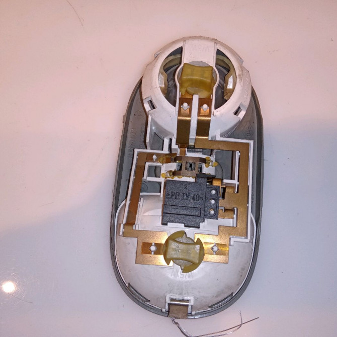 Plafonnier occasion RENAULT CLIO II Phase 2 06-2001->07-2006 1.5 DCI 65ch 2