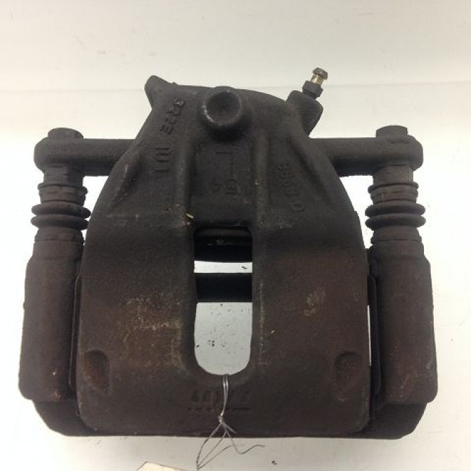 Etrier de frein avant gauche occasion RENAULT MODUS Phase 1 09-2004->12-2007 1.4i 16v 7701208332 2