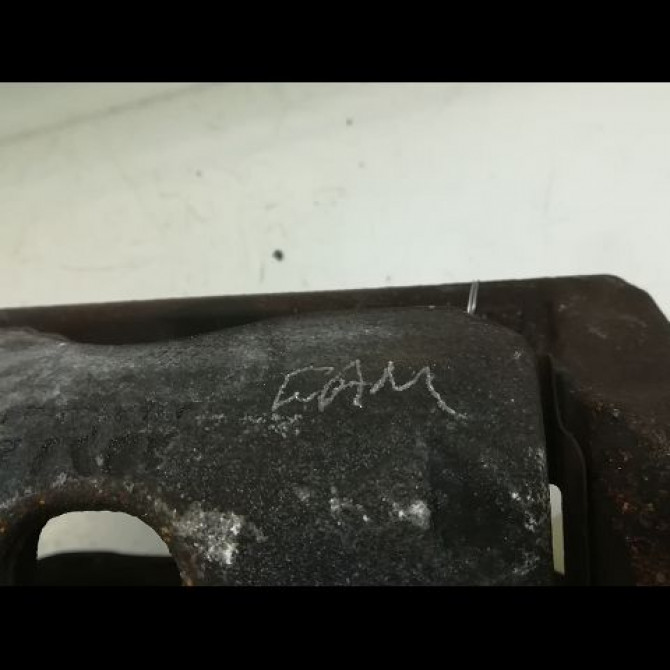 Etrier de frein avant gauche occasion RENAULT MODUS Phase 1 09-2004->12-2007 1.4i 16v 7701208332 3