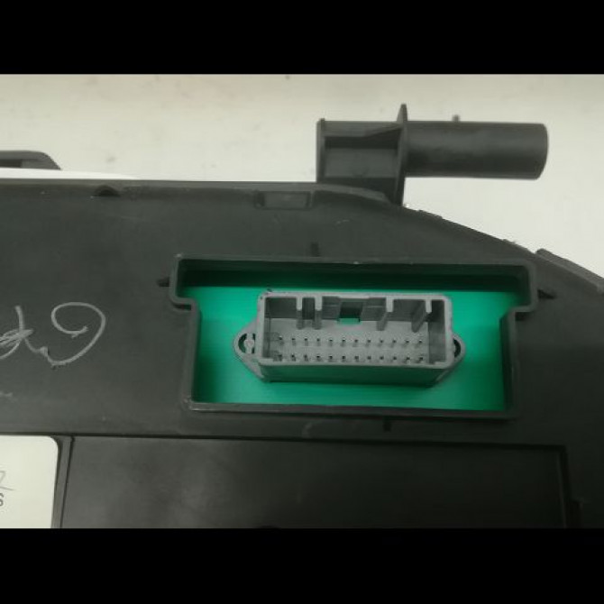 Compteur occasion RENAULT CLIO III Phase 1 09-2005->03-2009 1.2 TCE 16v 100ch 8201031461 3