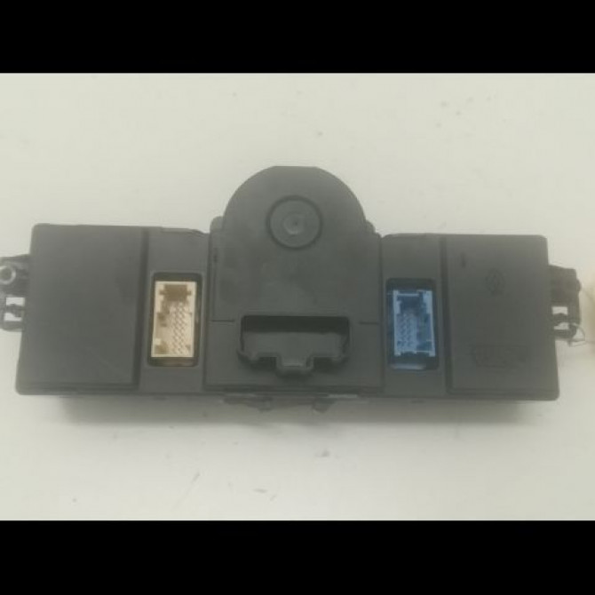Commande de chauffage occasion RENAULT CLIO III Phase 2 03-2009->12-2014 1.5 DCI 85ch 8200296683 2