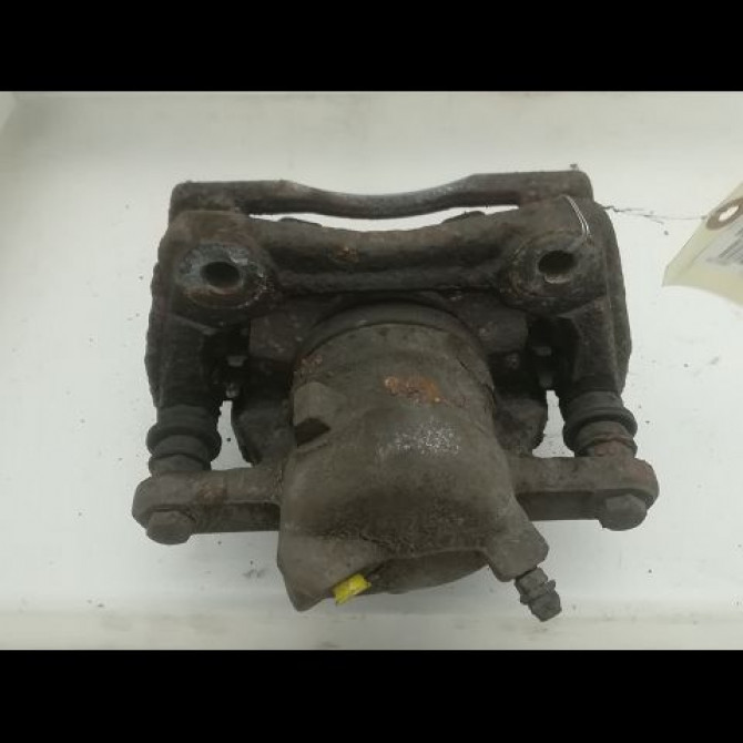 Etrier de frein avant gauche occasion RENAULT CLIO III Phase 1 09-2005->03-2009 1.5 DCI 105ch 7701208332 2