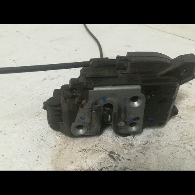 Serrure porte avd occasion RENAULT CLIO III phase 1 ESTATE 01-2008->03-2009 1.5 DCI 85ch 8200300125 2