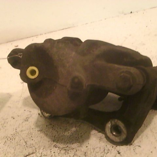 Etrier de frein avant droit occasion RENAULT CLIO III Phase 1 09-2005->03-2009 1.5 DCI 70ch 7701208333 2