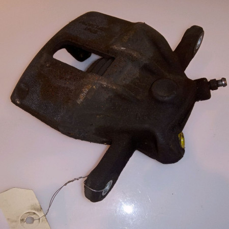Etrier de frein avant droit occasion RENAULT CLIO III Phase 1 09-2005->03-2009 1.5 DCI 70ch 7701208333