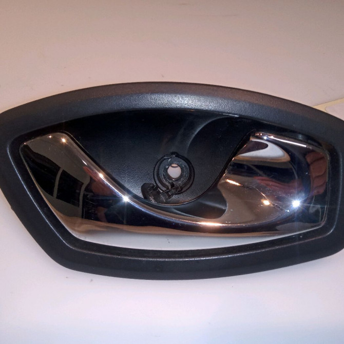 Poignee int porte avd occasion RENAULT CLIO IV Phase 1 07-2012->... 1.5 DCI 90ch 826724399R 1