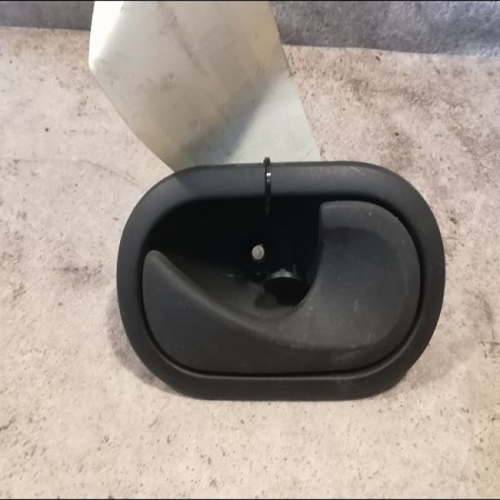 Poignee int porte avd occasion RENAULT KANGOO II Phase 2 01-2013->... 1.5 DCI 75ch 8200310580