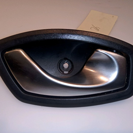 Poignee int porte ard occasion RENAULT MEGANE III Phase 1 11-2008->01-2012 1.6i 16v 110ch 826720001R