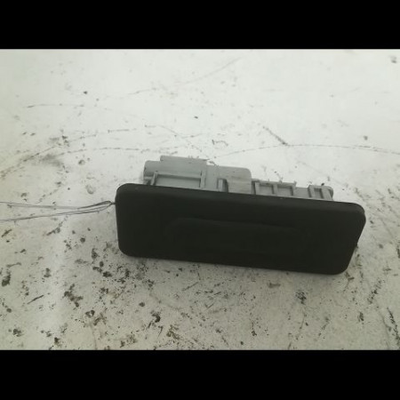 Actionneur serrure hayon occasion RENAULT MEGANE IV Phase 1 12-2015->... 1.2 TCE 130ch