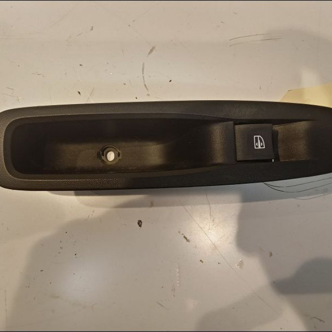 Commande leve-glace porte arrière gauche occasion RENAULT MEGANE IV Phase 1 12-2015->... 1.5 DCI 8v 110ch 254214896R 1