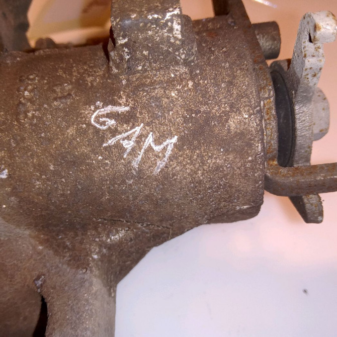 Etrier de frein arrière droit occasion  440018456R 3