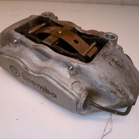 Etrier de frein avant droit occasion  410019207R