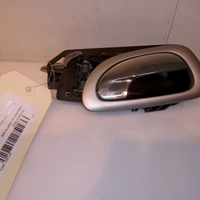 Poignee int porte avd occasion PEUGEOT 307 Phase 1 04-2001->06-2005 2.0i 16v 138ch 9143F5 1