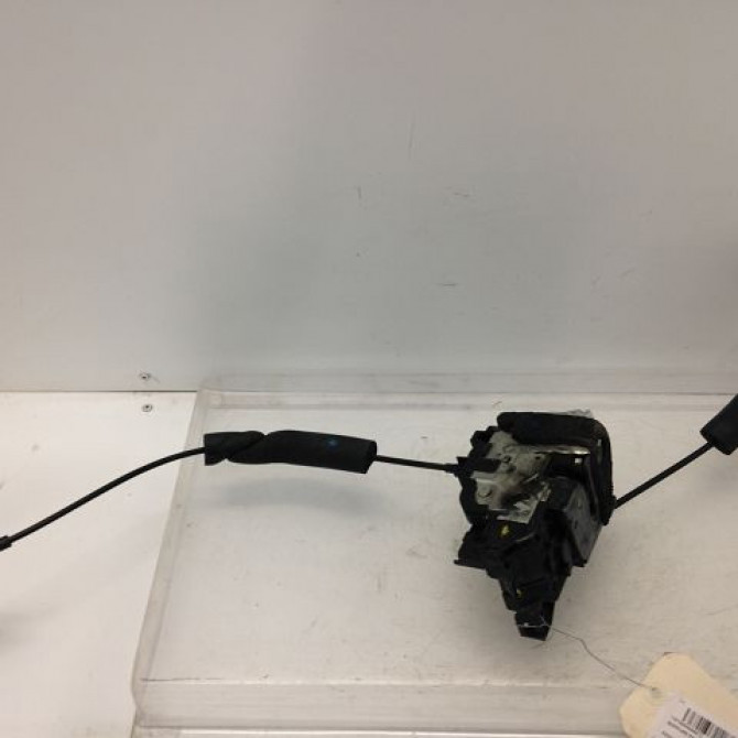 Serrure porte ard occasion RENAULT LAGUNA III Phase 1 10-2007->10-2010 2.0 DCI 130ch 825000003R 1