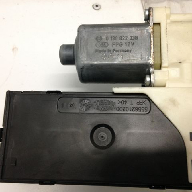 Mecanisme+moteur leve-glace avg occasion RENAULT LAGUNA III Phase 1 10-2007->10-2010 2.0 DCI 130ch 807010002R 2