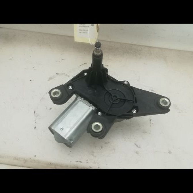 Moteur essuie-glace arrière occasion RENAULT CLIO III Phase 1 09-2005->03-2009 1.2i 16v 75ch 8200311486 1