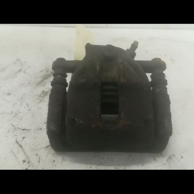 Etrier de frein avant gauche occasion NISSAN MICRA III Phase 1 01-2003->07-2005 1.5 DCI 65ch 41011AX60A 1