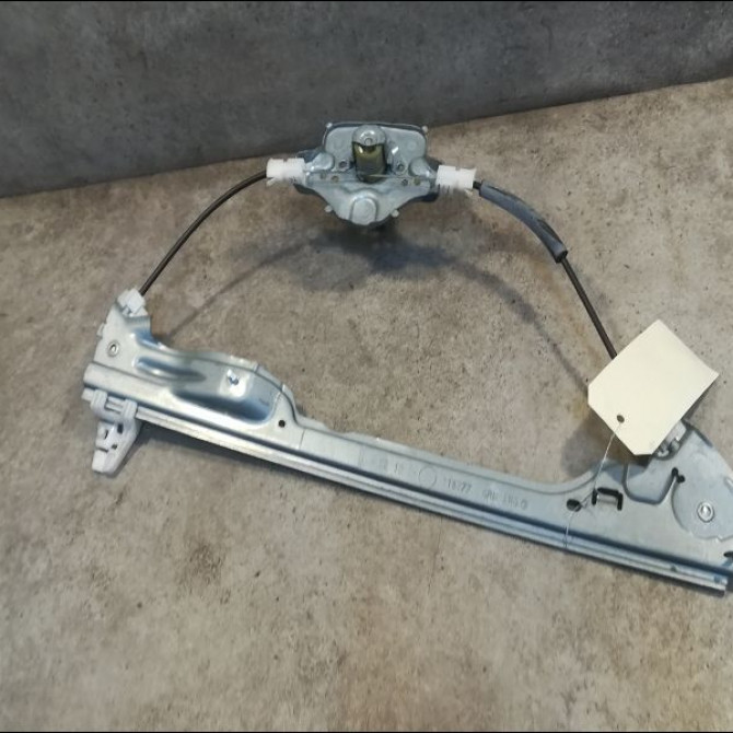 Mecanisme leve-glace arrière gauche occasion RENAULT MODUS Phase 2 01-2008->12-2012 1.2i 16v 75ch 8200219258 2