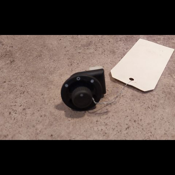 Commande rétroviseurs extérieures électriques occasion RENAULT SCENIC II Phase 1 03-2004->09-2006 1.6i 16v 8200107486 1