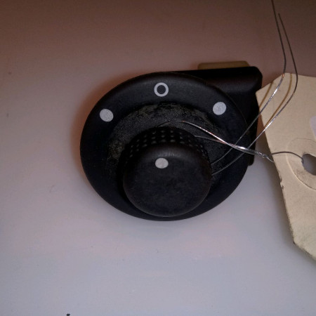 Commande rétroviseurs extérieures électriques occasion RENAULT SCENIC II Phase 1 03-2004->09-2006 1.9 DCI 120ch 8200107486