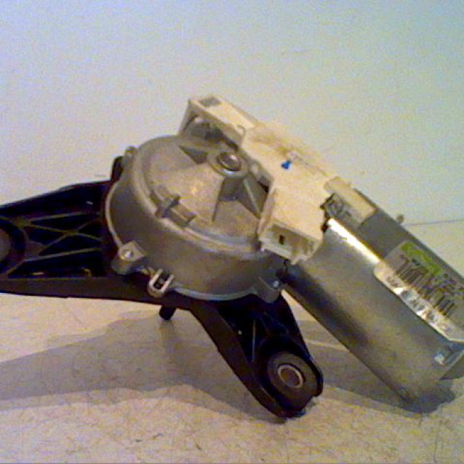 Moteur essuie-glace arrière occasion RENAULT TWINGO II Phase 1 06-2007->11-2011 1.2i 16v 75ch 8200311486 2