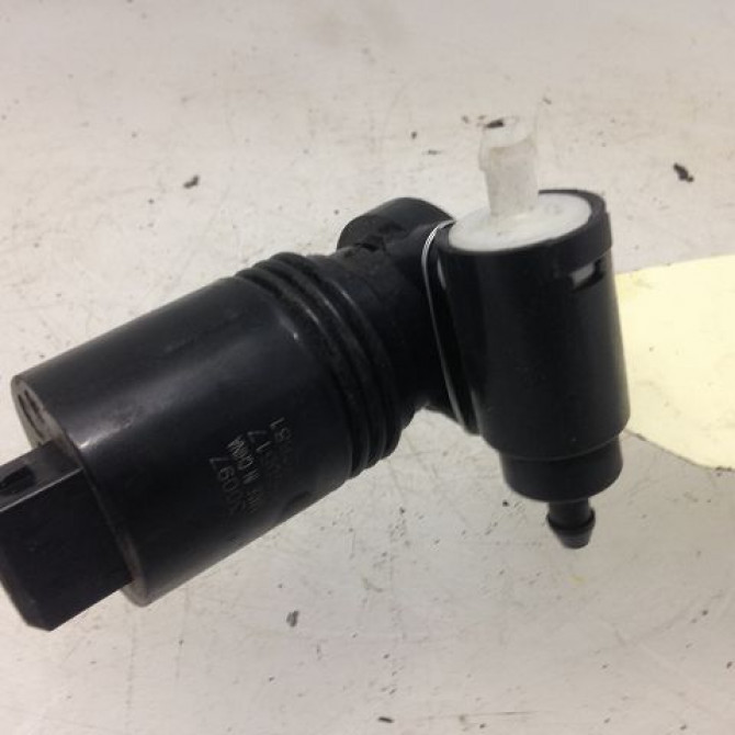 Pompe lave-glace avant occasion NISSAN NOTE I Phase 1 03-2006->03-2009 1.5 DCI 68ch 28920BC10A 1