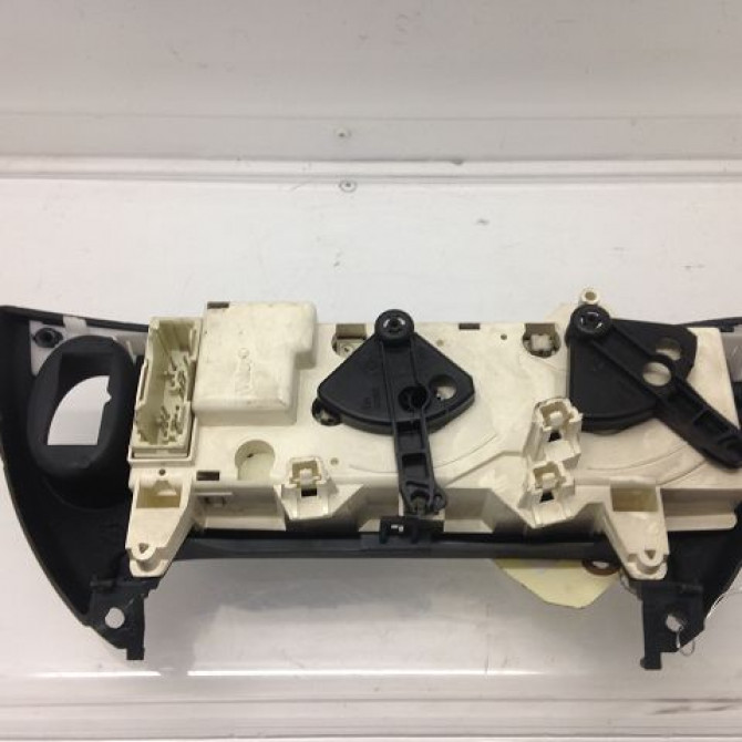 Commande de chauffage occasion RENAULT SCENIC I Phase 1 09-1996->08-1999 2