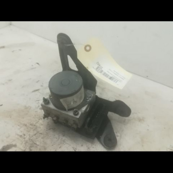 Unité hydraulique ABS occasion RENAULT SCENIC II Phase 1 03-2004->09-2006 1.5 DCI 80ch 7701067590 1