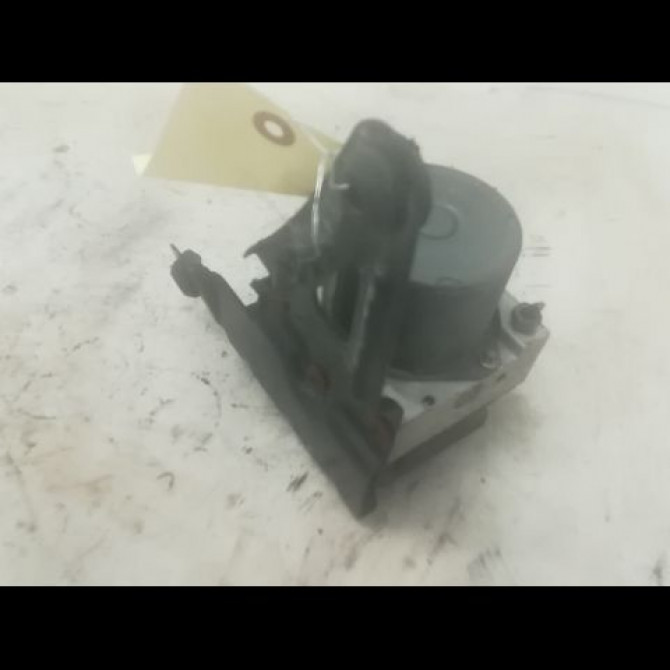Unité hydraulique ABS occasion RENAULT SCENIC II Phase 1 03-2004->09-2006 1.5 DCI 80ch 7701067590 2