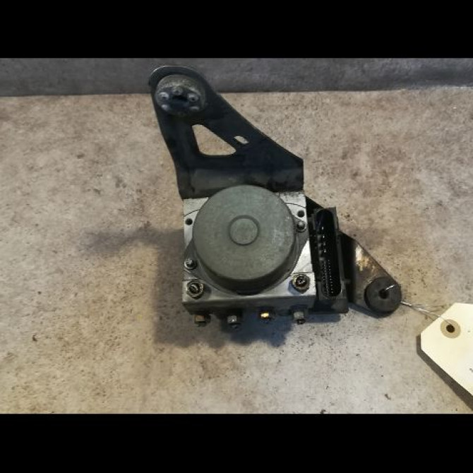 Unité hydraulique ABS occasion RENAULT MEGANE II Phase 2 01-2006->06-2009 1.5 DCI 85ch 7701067590 2