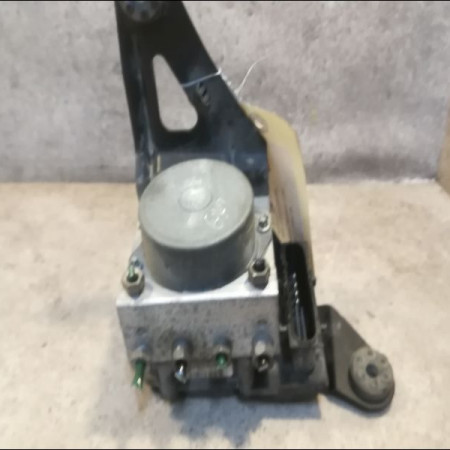 Unité hydraulique ABS occasion RENAULT MEGANE II Phase 2 01-2006->06-2009 1.5 DCI 105ch 7701067590